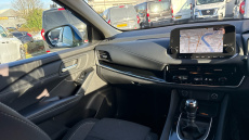 Nissan Qashqai 1.3 DiG-T MH N-Connecta 5dr Petrol Hatchback